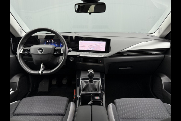 Opel Astra BWJ 12-2022 | 1.2 131PK! Bus. Edition | CAMREA | NAVI | CLIMA | CARPLAY | AD CRUISE | PDC 2X | STOELVERW | STUURWIELVERW |