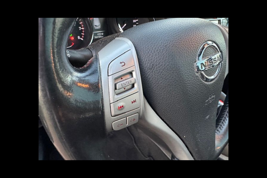 Nissan QASHQAI 1.6 Turbo 164pk N-Vision Airco/ECC,Navigatie,Camera,Panoramadak,Leder/Alcantara Interieur
