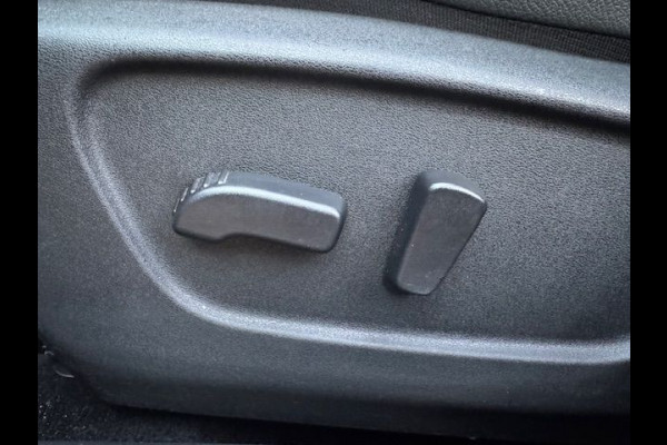 Nissan QASHQAI 1.6 Turbo 164pk N-Vision Airco/ECC,Navigatie,Camera,Panoramadak,Leder/Alcantara Interieur