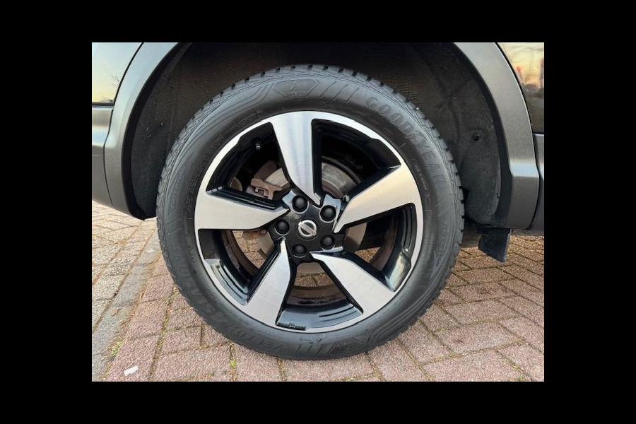 Nissan QASHQAI 1.6 Turbo 164pk N-Vision Airco/ECC,Navigatie,Camera,Panoramadak,Leder/Alcantara Interieur