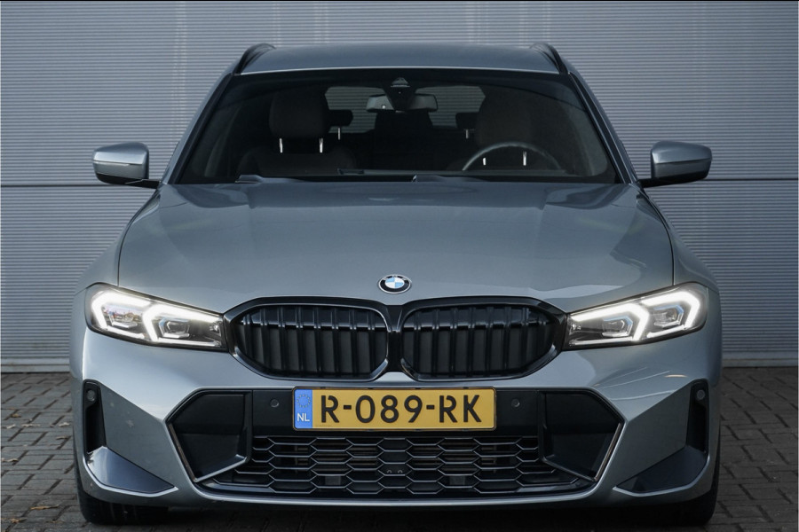 BMW 3 Serie Touring 318i 157PK M-Pakket Leder LED Trekhaak