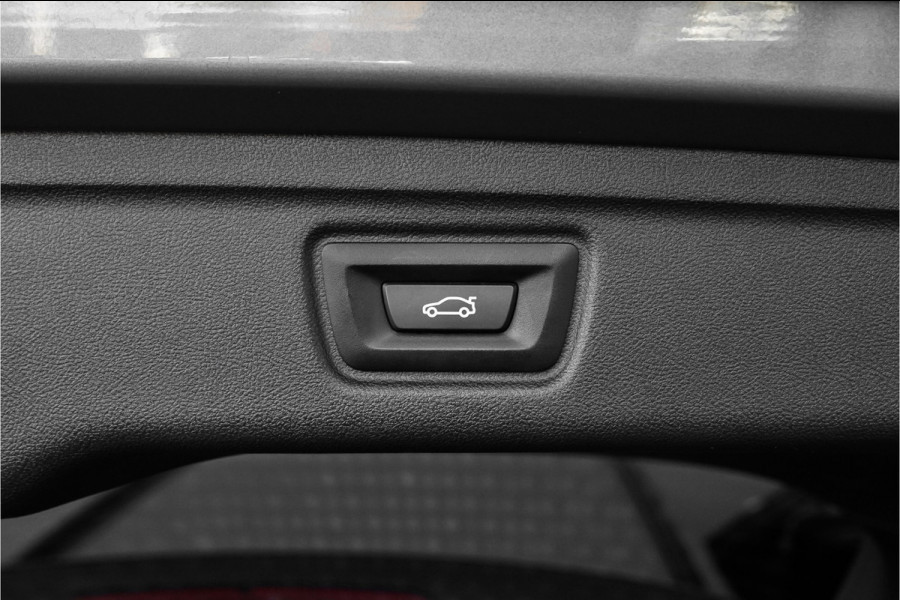 BMW 3 Serie Touring 318i 157PK M-Pakket Leder LED Trekhaak