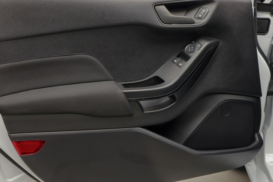 Ford Fiesta 1.1 Ti-VCT Navi Climate Stuurverwarming Stoelverwarming PDC LM velgen BTW auto