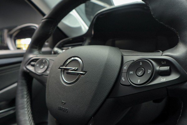Opel Corsa 1.2 Aut. Leer Navi 7 inch PDC Camera ACC Stuurverwarming LM velgen Climate  Carplay Stoelverwarming BTW auto