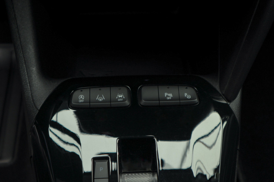 Opel Corsa 1.2 Aut. Leer Navi 7 inch PDC Camera ACC Stuurverwarming LM velgen Climate  Carplay Stoelverwarming BTW auto