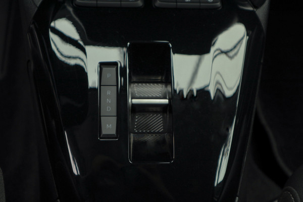 Opel Corsa 1.2 Aut. Leer Navi 7 inch PDC Camera ACC Stuurverwarming LM velgen Climate  Carplay Stoelverwarming BTW auto