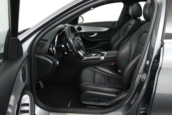 Mercedes-Benz C-Klasse 180 Business Solution (PANORAMADAK, TREKHAAK, CAMERA, ELEKTR STOELEN, LEER, NAVIGATIE, SENSOREN)