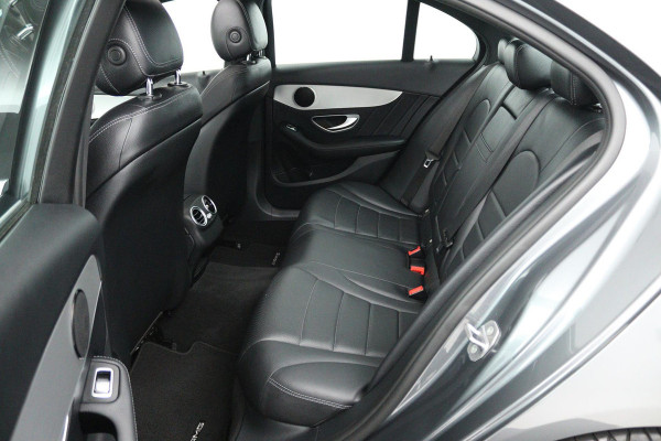 Mercedes-Benz C-Klasse 180 Business Solution (PANORAMADAK, TREKHAAK, CAMERA, ELEKTR STOELEN, LEER, NAVIGATIE, SENSOREN)