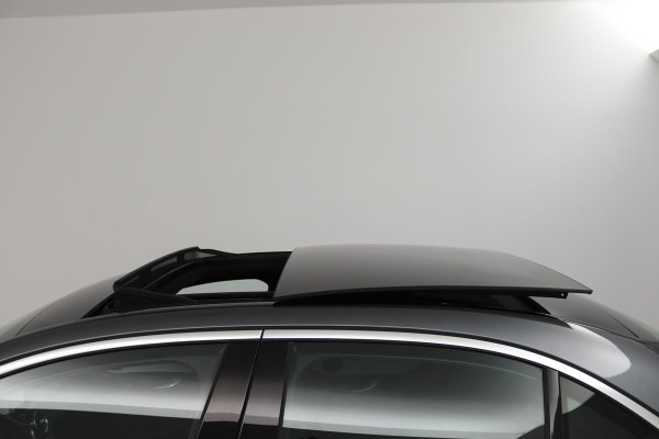 Mercedes-Benz C-Klasse 180 Business Solution (PANORAMADAK, TREKHAAK, CAMERA, ELEKTR STOELEN, LEER, NAVIGATIE, SENSOREN)