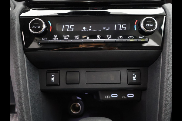 Toyota Yaris Cross 1.5 HYBRID 130 EXECUTIVE FULL OPT GARANTIE 6-2035 STUUR/STOEL VERWARMING.BSM.PDC V+A.NAVIGATIE