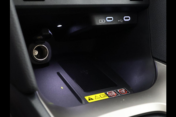 Toyota Yaris Cross 1.5 HYBRID 130 EXECUTIVE FULL OPT GARANTIE 6-2035 STUUR/STOEL VERWARMING.BSM.PDC V+A.NAVIGATIE