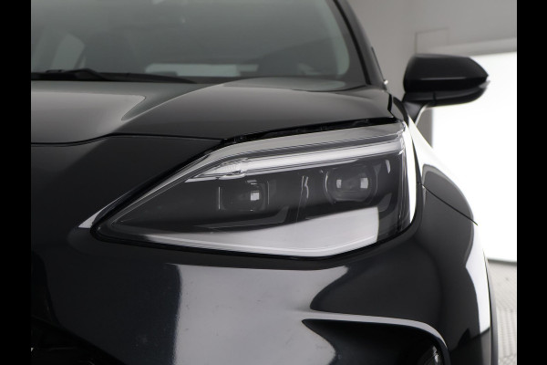 Toyota Yaris Cross 1.5 HYBRID 130 EXECUTIVE FULL OPT GARANTIE 6-2035 STUUR/STOEL VERWARMING.BSM.PDC V+A.NAVIGATIE