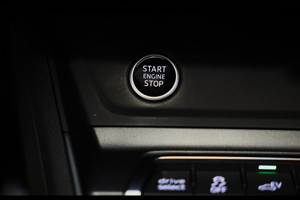Audi Q3 45 TFSI e S Line Edition Competition / AUT / Acc / Lane Assist / Dode Hoek / Elek Stoel / Pano / Sfeer / Matrix / 21 Inch