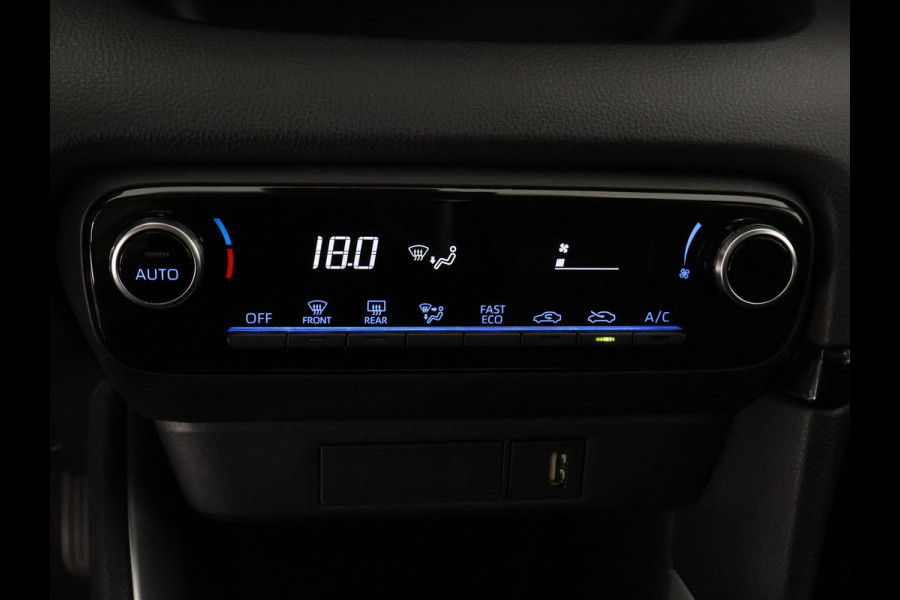 Toyota Yaris 1.5 Hybrid Active + Coral Red Pack | 1e eigenaar | Apple Carplay & AndroidAUTO | Camera |