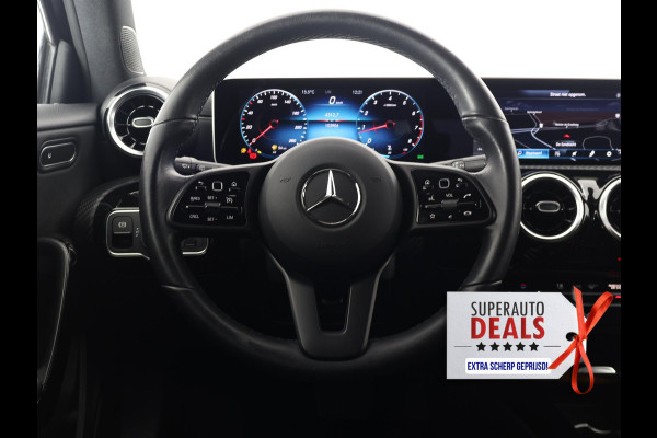 Mercedes-Benz A-Klasse 180 BUSINESS SOLUTION 1e EIG. GARANTIE TOT 2030* NL AUTO! NAVI.PDC V+A.  STOELVERWARMING .