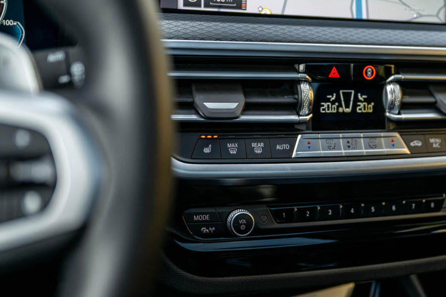 BMW X3 xDrive30e M-Sport ACC M-Stoelen Trekhaak Panorama