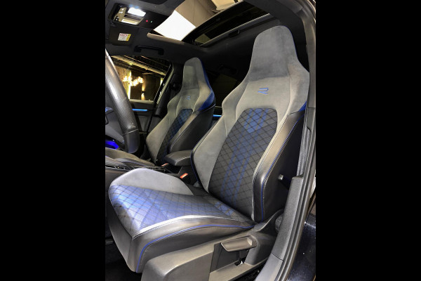 Volkswagen Golf 2.0 TSI 4Motion R|PANO|AKRA|BOMVOL!