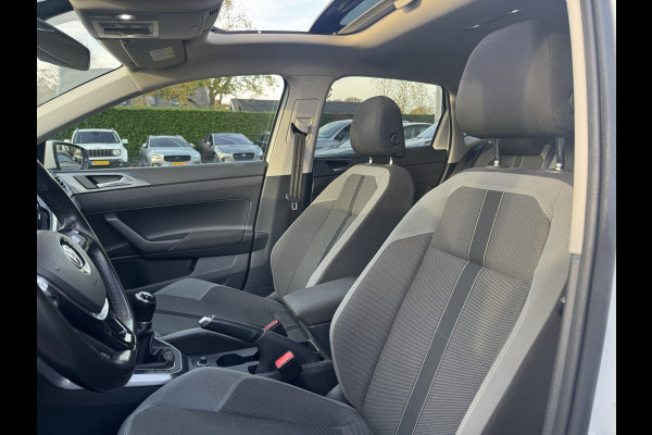 Volkswagen Polo 1.0 TSI Highline / Panoramadak / Virtual Cockpit / CarPlay / 17'' / LED Koplampen / Climate Control / ACC