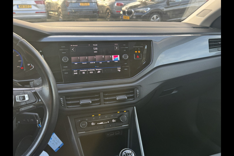 Volkswagen Polo 1.0 TSI Highline / Panoramadak / Virtual Cockpit / CarPlay / 17'' / LED Koplampen / Climate Control / ACC