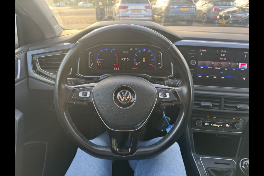 Volkswagen Polo 1.0 TSI Highline / Panoramadak / Virtual Cockpit / CarPlay / 17'' / LED Koplampen / Climate Control / ACC