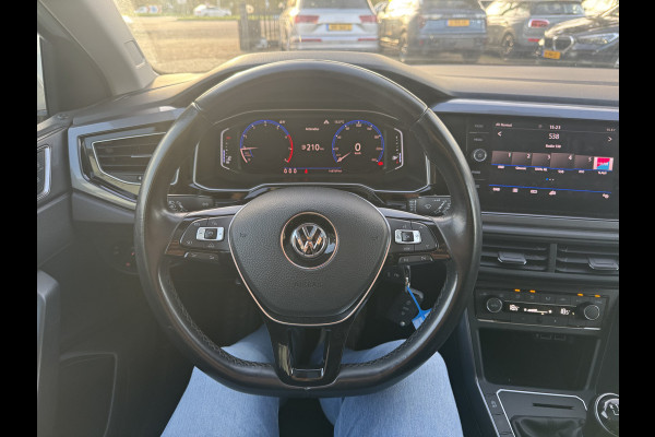 Volkswagen Polo 1.0 TSI Highline / Panoramadak / Virtual Cockpit / CarPlay / 17'' / LED Koplampen / Climate Control / ACC