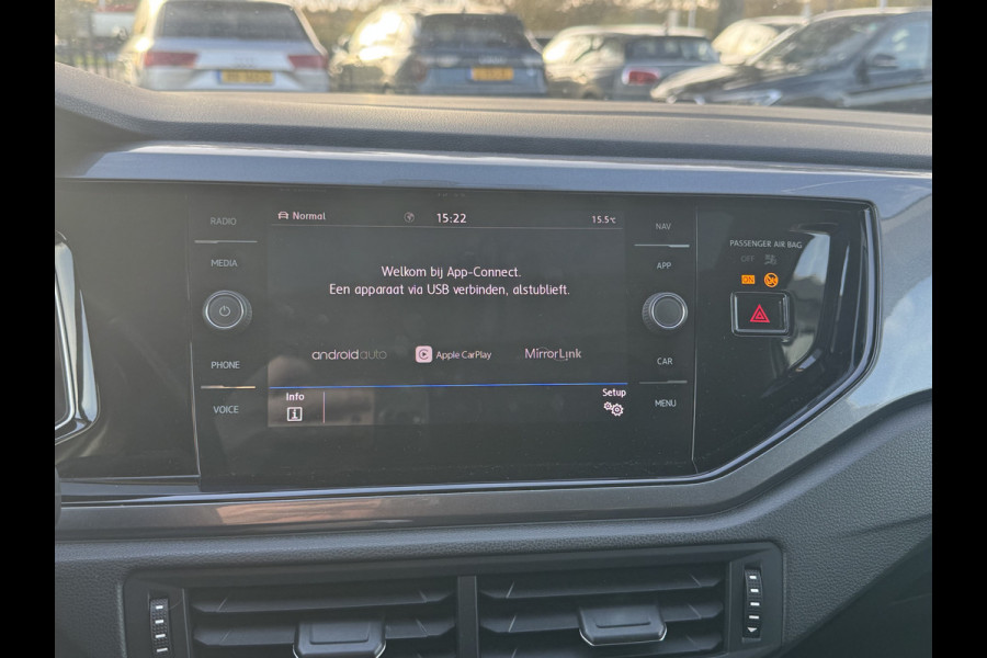 Volkswagen Polo 1.0 TSI Highline / Panoramadak / Virtual Cockpit / CarPlay / 17'' / LED Koplampen / Climate Control / ACC