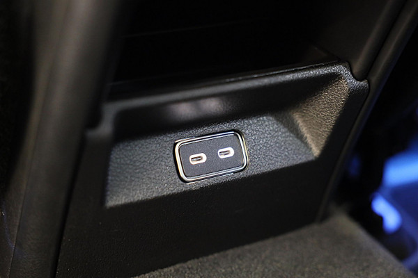 Mercedes-Benz GLE 400 e 4MATIC AMG Line FACELIFT / Acc / Memeory / Head Up / Burmester / Leder / 360 Camera / Open Panorama