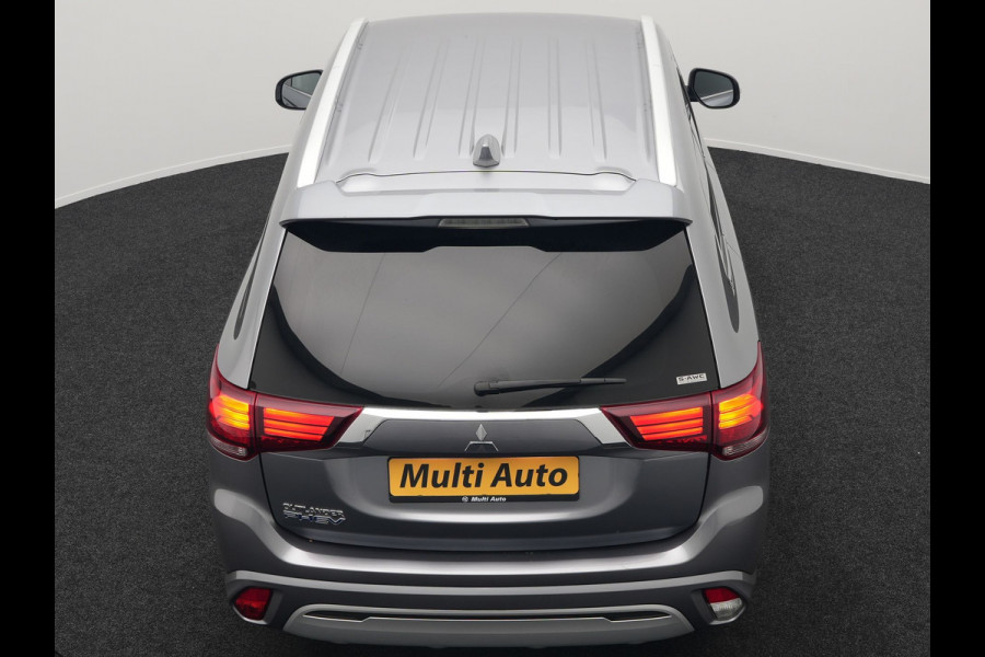 Mitsubishi Outlander 2.4 Pure Plug In Hybrid 225pk Dealer O.H. PHEV | Apple Carplay | Camera | Sportstoelen Verwarmd | Keyless | Cruise Control | DAB |