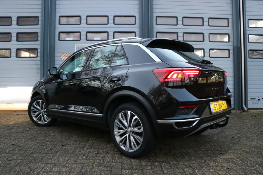 Volkswagen T-Roc 1.5 TSI Sport Xenon Keyless Virtual cockpit Camera Navi T-haak Bj:2018