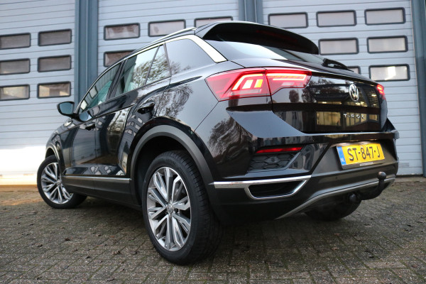 Volkswagen T-Roc 1.5 TSI Sport Xenon Keyless Virtual cockpit Camera Navi T-haak Bj:2018