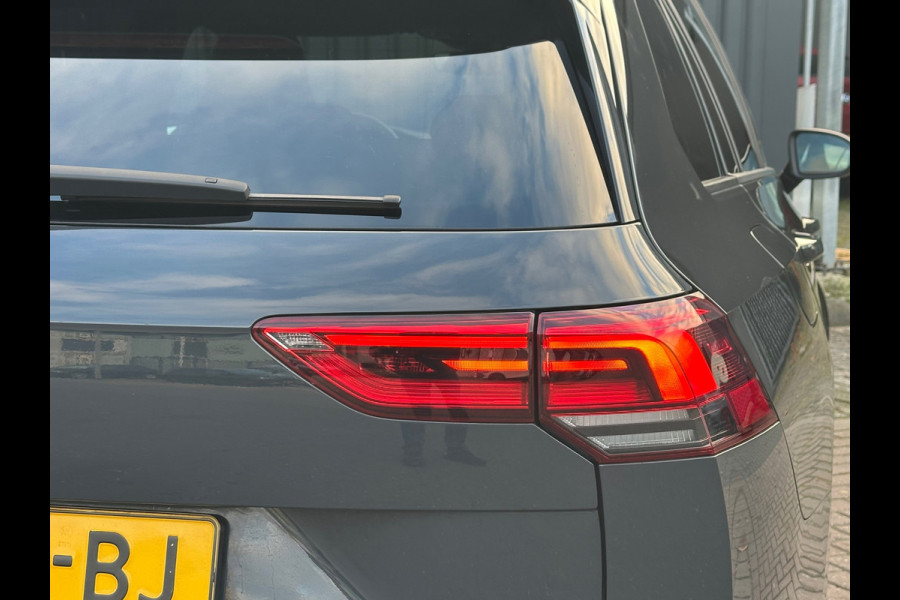 Volkswagen GOLF Variant 1.5 TSI R-Line Sfeerver/Virtual/18 inch