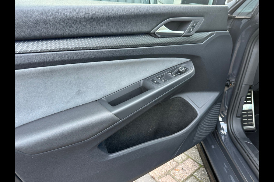 Volkswagen GOLF Variant 1.5 TSI R-Line Sfeerver/Virtual/18 inch