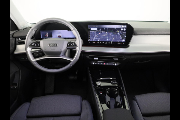 Audi Q3 Advanced edition e-hybrid 200 kW / 272 PK | Techniekpakket plus | Ambiente lichtpakket plus | Privacy glas | Sportstoelen |