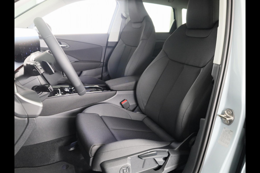 Audi Q3 Advanced edition e-hybrid 200 kW / 272 PK | Techniekpakket plus | Ambiente lichtpakket plus | Privacy glas | Sportstoelen |