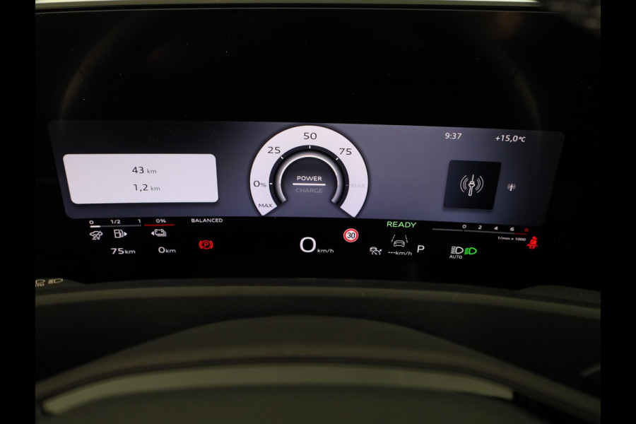 Audi Q3 Advanced edition e-hybrid 200 kW / 272 PK | Techniekpakket plus | Ambiente lichtpakket plus | Privacy glas | Sportstoelen |