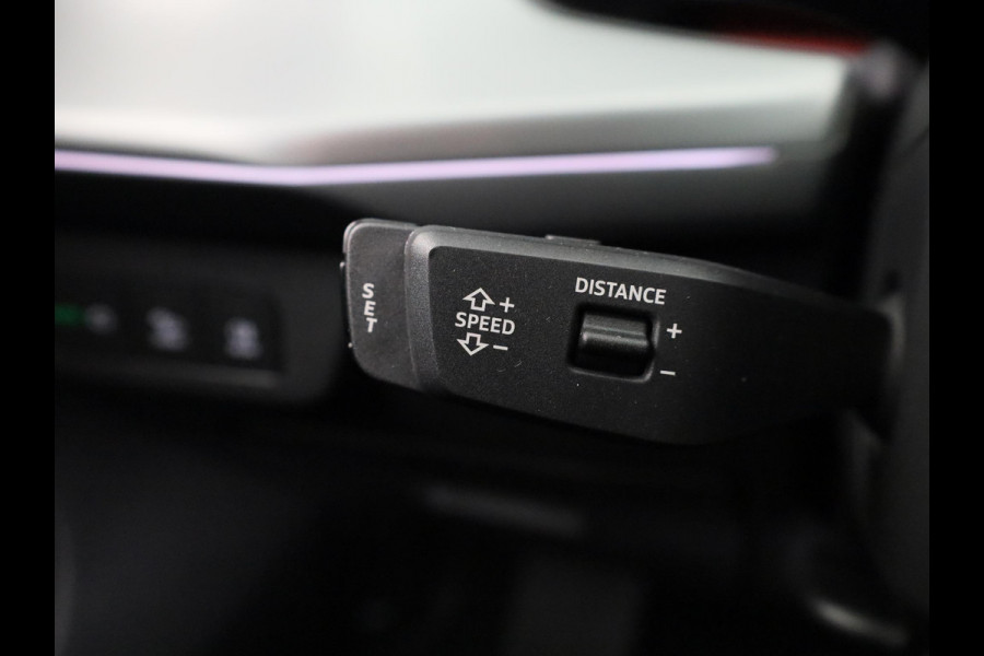 Audi Q3 Advanced edition e-hybrid 200 kW / 272 PK | Techniekpakket plus | Ambiente lichtpakket plus | Privacy glas | Sportstoelen |