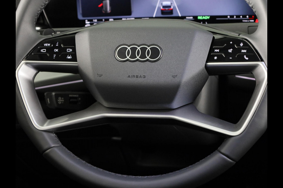 Audi Q3 Advanced edition e-hybrid 200 kW / 272 PK | Techniekpakket plus | Ambiente lichtpakket plus | Privacy glas | Sportstoelen |