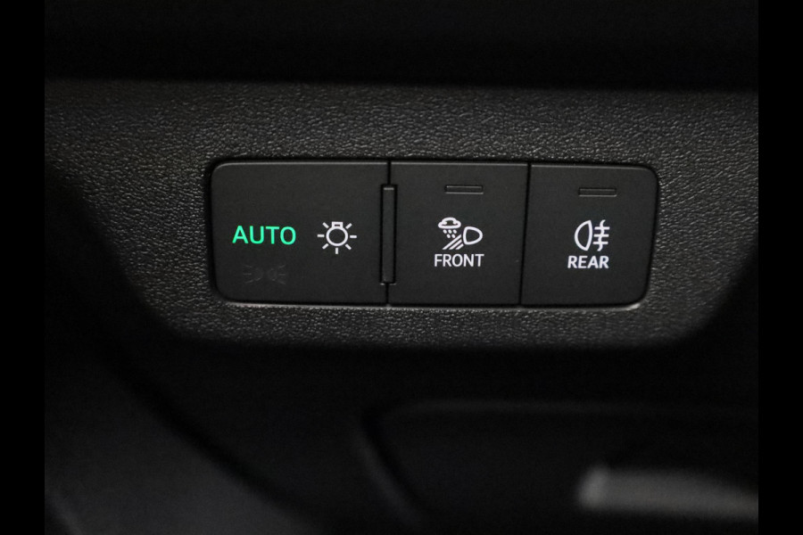 Audi Q3 Advanced edition e-hybrid 200 kW / 272 PK | Techniekpakket plus | Ambiente lichtpakket plus | Privacy glas | Sportstoelen |