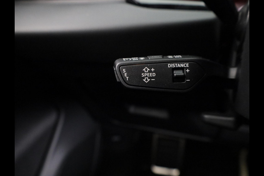 Audi A6 Avant S edition e-hybrid 220 kW / 299 PK Avant 7 versn. | Techniekpakket plus | MMi experience pro | Elektrische stoelen | Privacy glas |