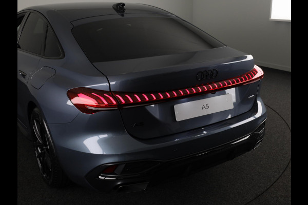 Audi A5 S edition 2.0 TFSI e 220 kW / 299 PK Limousine | Elektrische stoelen | Privacy glas | Optiek pakket zwart plus | 19'' velgen |