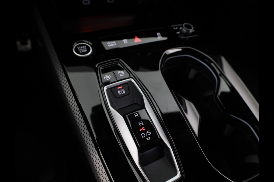 Audi A5 S edition 2.0 TFSI e 220 kW / 299 PK Limousine | Elektrische stoelen | Privacy glas | Optiek pakket zwart plus | 19'' velgen |