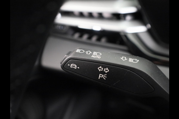 Audi A5 S edition 2.0 TFSI e 220 kW / 299 PK Limousine | Elektrische stoelen | Privacy glas | Optiek pakket zwart plus | 19'' velgen |