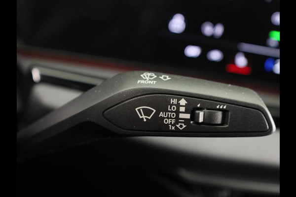 Audi A5 S edition 2.0 TFSI e 220 kW / 299 PK Limousine | Elektrische stoelen | Privacy glas | Optiek pakket zwart plus | 19'' velgen |