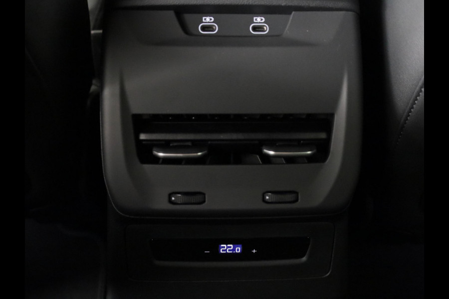 Audi A5 S edition 2.0 TFSI e 220 kW / 299 PK Limousine | Elektrische stoelen | Privacy glas | Optiek pakket zwart plus | 19'' velgen |