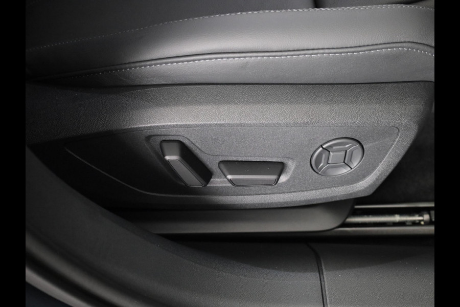 Audi A5 S edition 2.0 TFSI e 220 kW / 299 PK Limousine | Elektrische stoelen | Privacy glas | Optiek pakket zwart plus | 19'' velgen |