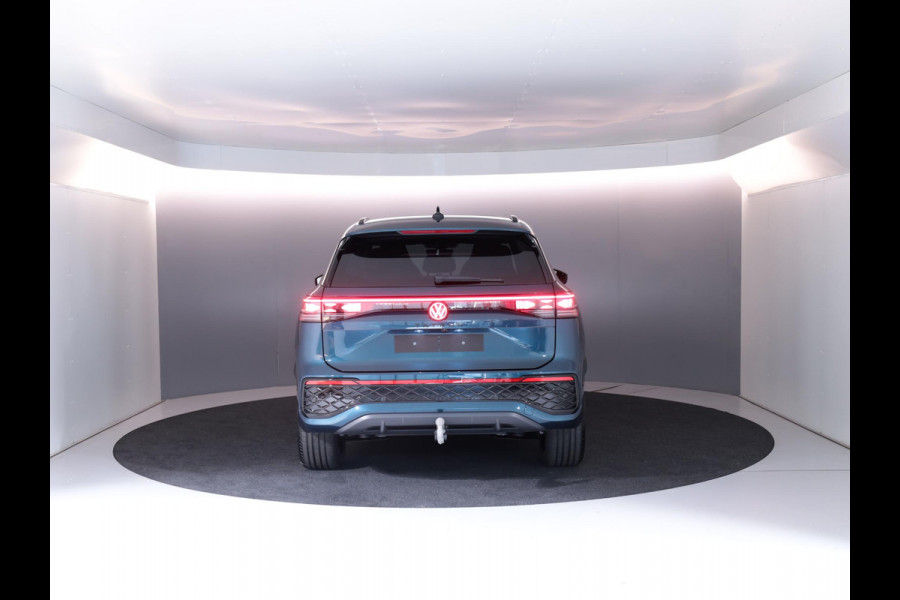 Volkswagen Tayron R-Line-Edition 1.5 eHybrid 150 kW / 204 pk SUV 6 v