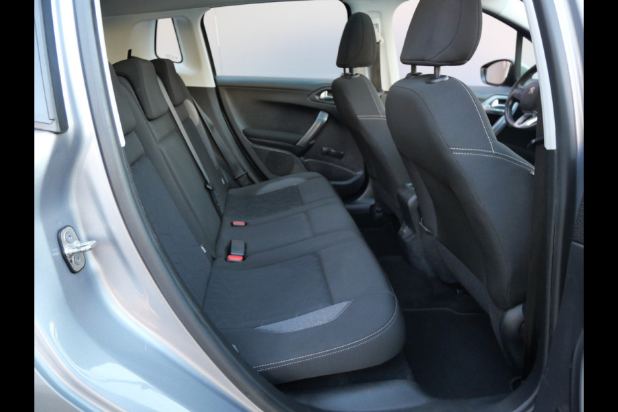 Peugeot 2008 1.2 PURETECH BLUE LION | PANO | CARPLAY | NAVIGATIE | 110 PK | NL-AUTO!!