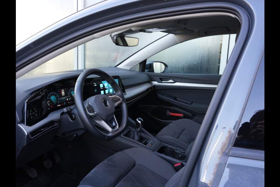 Volkswagen Golf 1.5 TSI Life Business | Navigatie | Adaptive Cruise | Stoelmassage | Android/Apple Carplay
