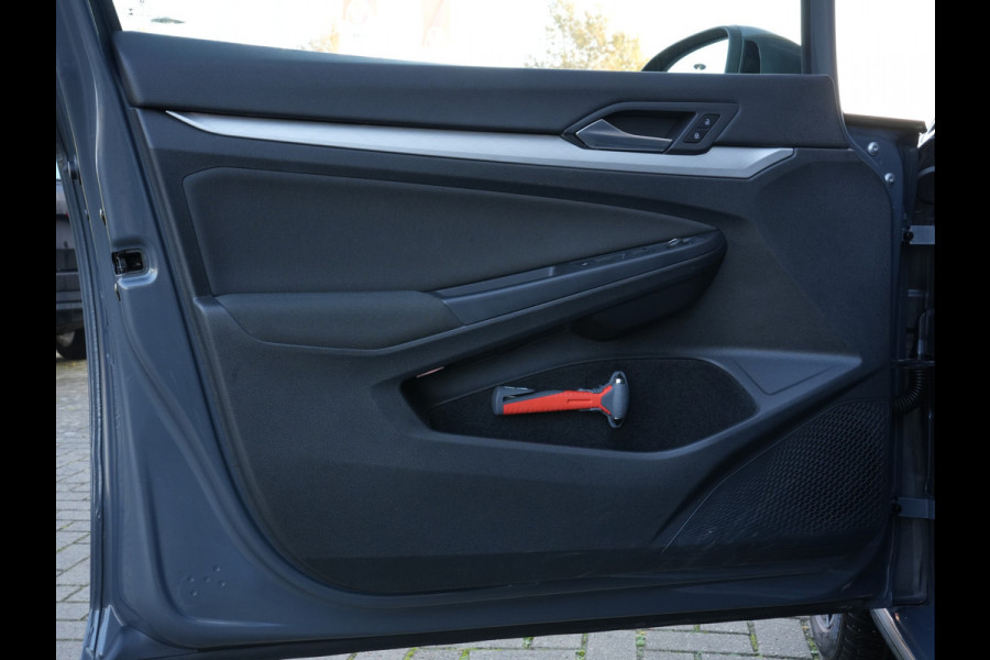 Volkswagen Golf 1.5 TSI Life Business | Navigatie | Adaptive Cruise | Stoelmassage | Android/Apple Carplay