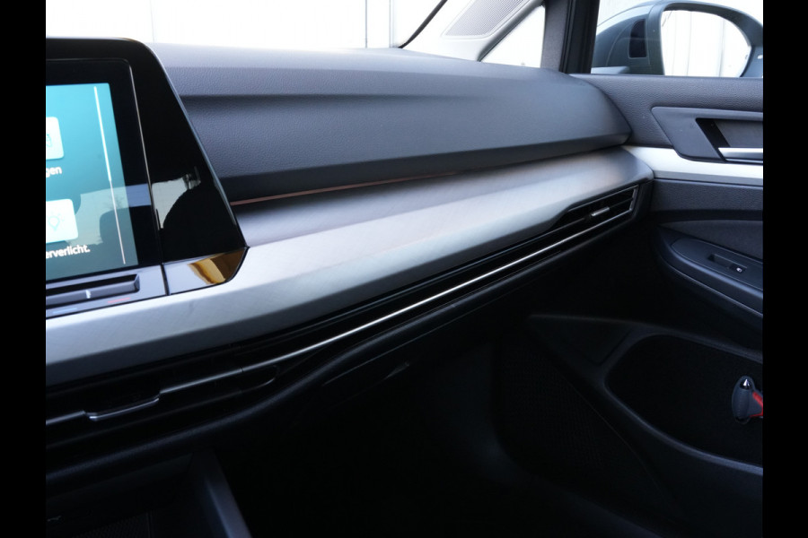 Volkswagen Golf 1.5 TSI Life Business | Navigatie | Adaptive Cruise | Stoelmassage | Android/Apple Carplay